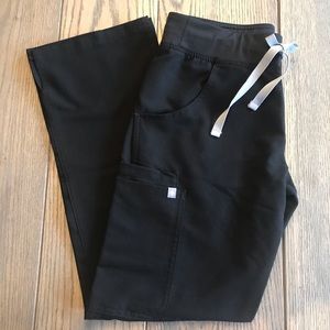 FIGS Black Cargo Scrub Pants